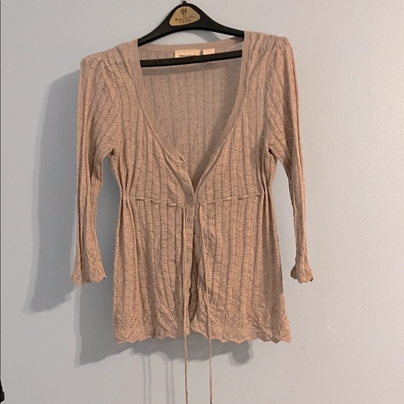 Sexy Beige Button Down Knit Top 3/4 sleeve - Picture 1 of 5